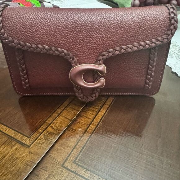 Coach
Tabby logo-plaque clutch bag - Picture 7 of 11